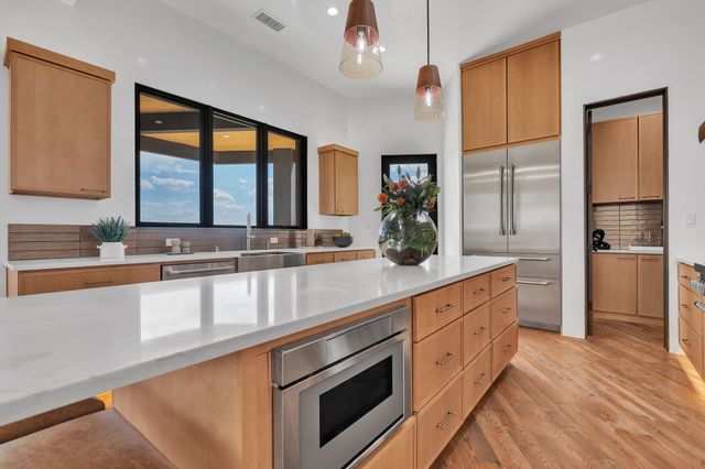 23 Windridge, Santa Fe, NM 87506