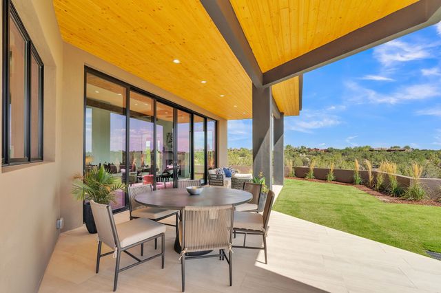 23 Windridge, Santa Fe, NM 87506