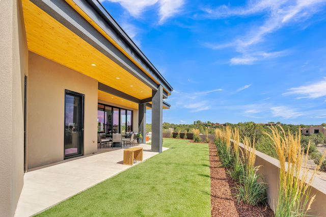 23 Windridge, Santa Fe, NM 87506