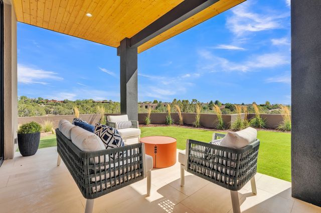 23 Windridge, Santa Fe, NM 87506