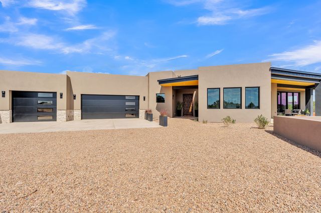 23 Windridge, Santa Fe, NM 87506