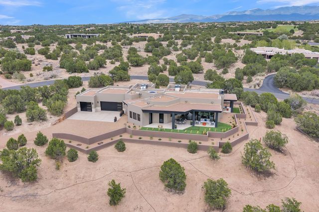 23 Windridge, Santa Fe, NM 87506