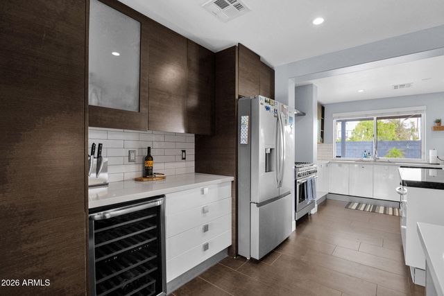 2502 E NORTH Lane, Phoenix, AZ 85028