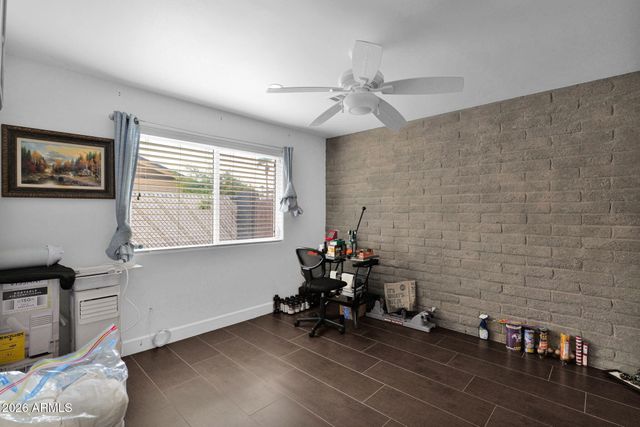 2502 E NORTH Lane, Phoenix, AZ 85028