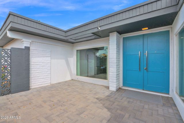 2502 E NORTH Lane, Phoenix, AZ 85028
