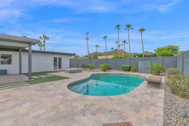 2502 E NORTH Lane, Phoenix, AZ 85028