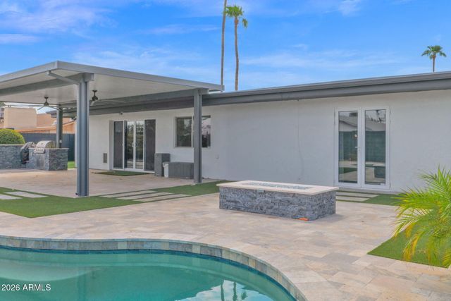 2502 E NORTH Lane, Phoenix, AZ 85028