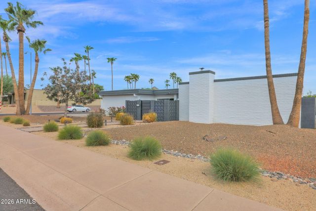 2502 E NORTH Lane, Phoenix, AZ 85028