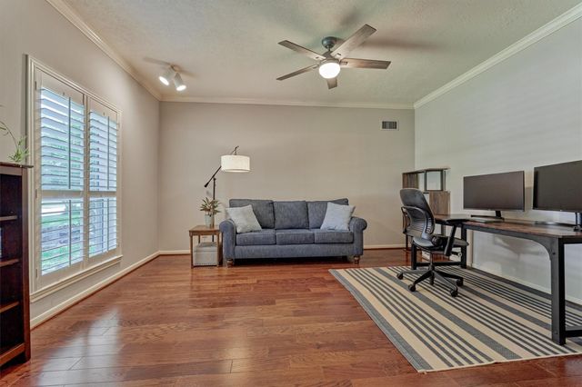 14 Feather Branch Court, The Woodlands, TX 77381