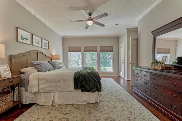 14 Feather Branch Court, The Woodlands, TX 77381