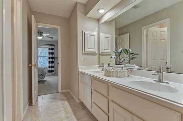 14 Feather Branch Court, The Woodlands, TX 77381