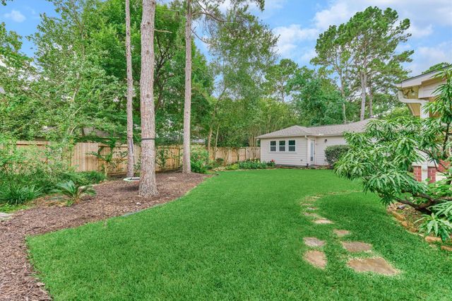 14 Feather Branch Court, The Woodlands, TX 77381