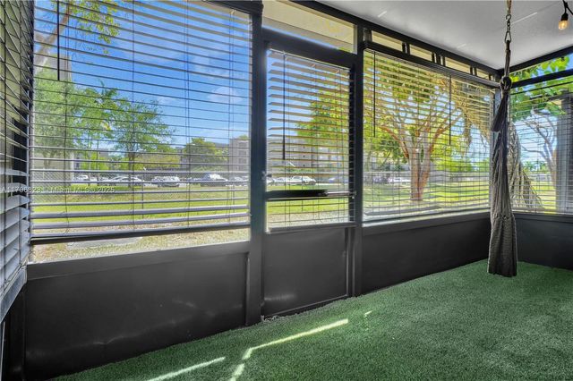 8550 N Sherman Cir 105, Miramar, FL 33025