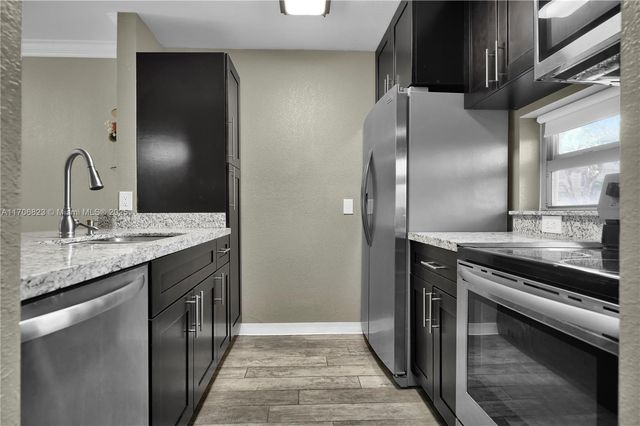 8550 N Sherman Cir 105, Miramar, FL 33025