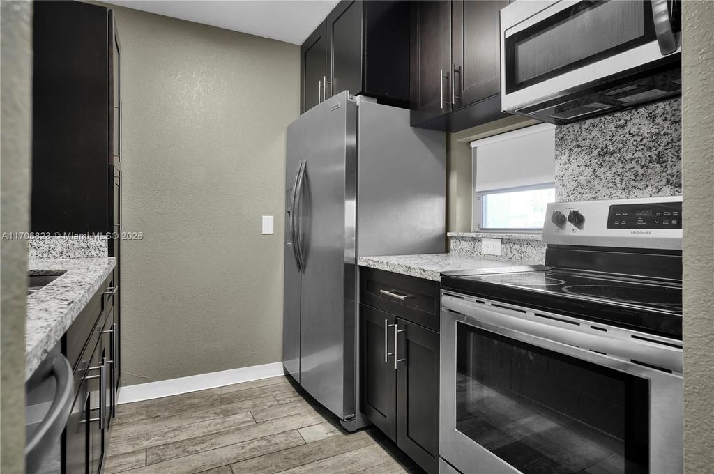 8550 N Sherman Cir 105, Miramar, FL 33025