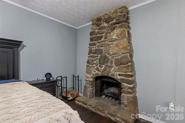 144 Pinehaven Drive, Clyde, NC 28721