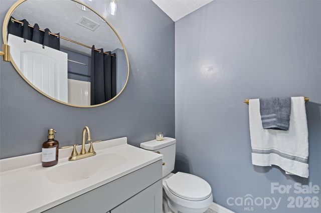 144 Pinehaven Drive, Clyde, NC 28721