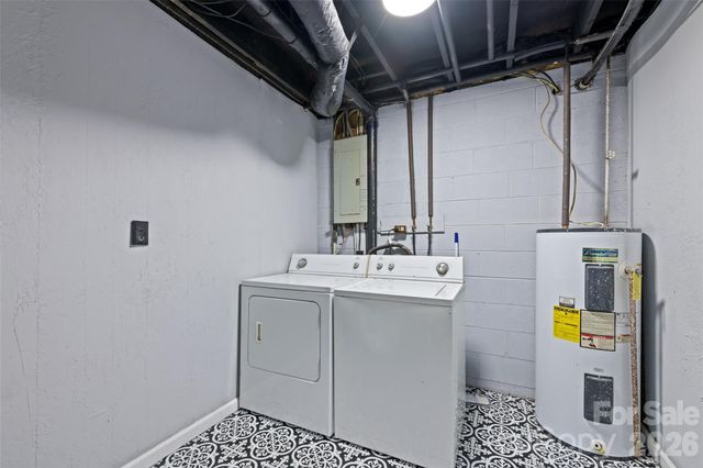 144 Pinehaven Drive, Clyde, NC 28721