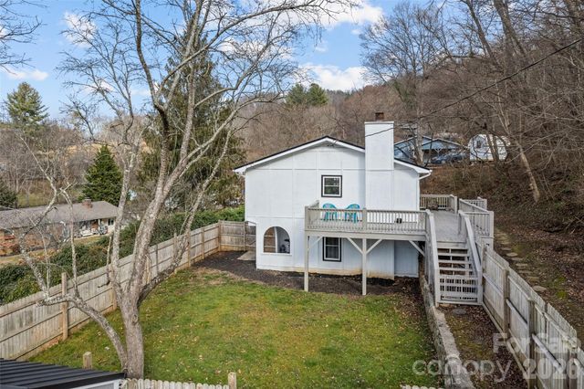 144 Pinehaven Drive, Clyde, NC 28721