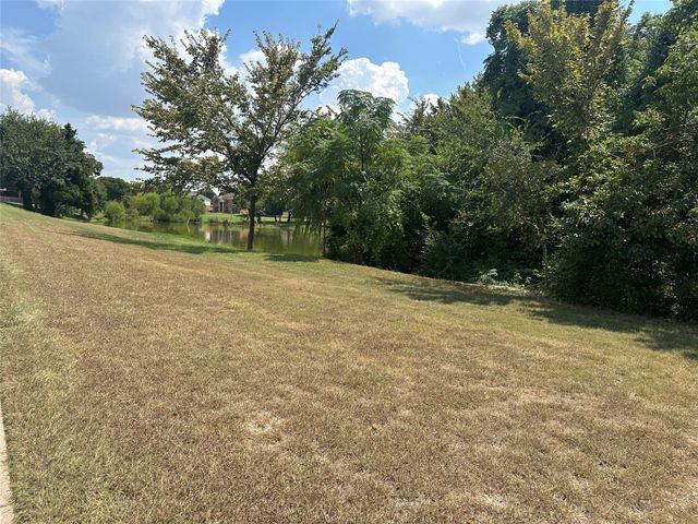1608 Lakeview, Desoto, TX 75115