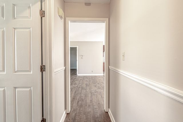 308 Alan Ct, Oak Grove, KY 42262