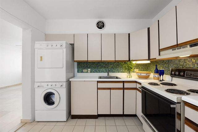 15 MARSEILLLES 5S, San Juan, PR 00907