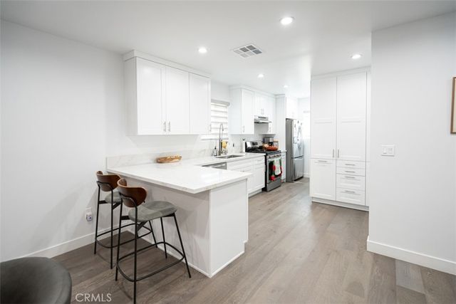 2848 N Frederic, Burbank, CA 91504