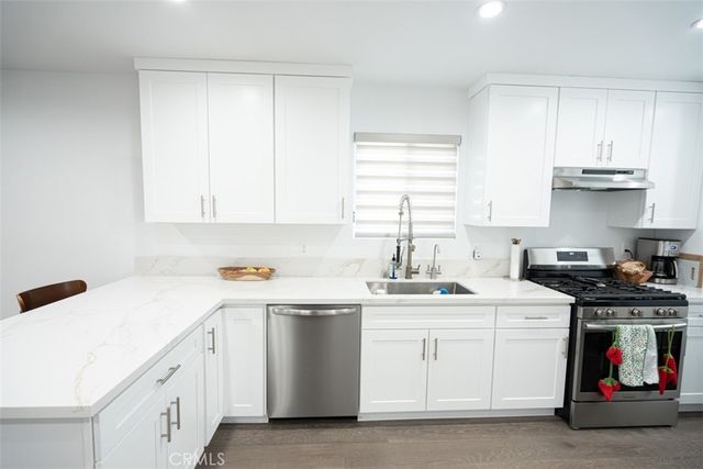 2848 N Frederic, Burbank, CA 91504