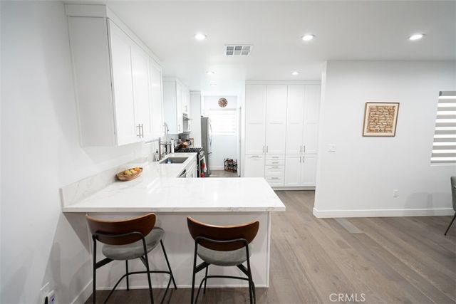 2848 N Frederic, Burbank, CA 91504