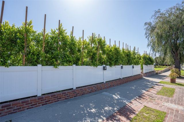 2848 N Frederic, Burbank, CA 91504