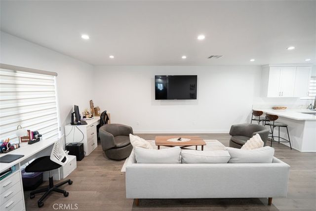 2848 N Frederic, Burbank, CA 91504