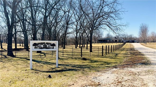 26112 S State Route D Highway, Cleveland, MO 64734