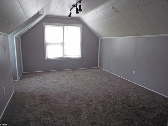 21102 Lancaster Street, Harper Woods, MI 48225