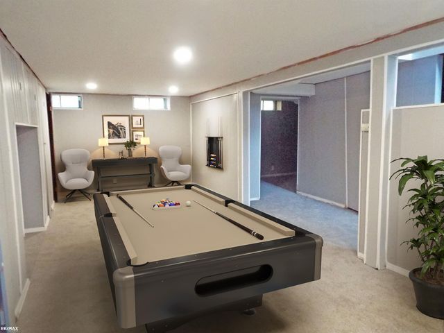 21102 Lancaster Street, Harper Woods, MI 48225