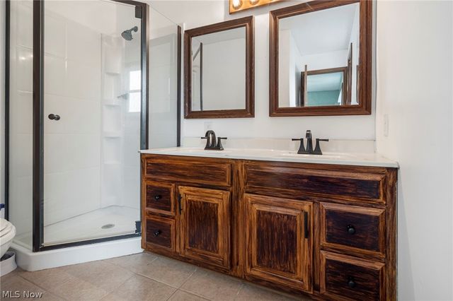 11725 Forty Corners Road NW, Massillon, OH 44646