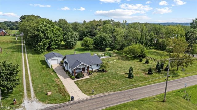 11725 Forty Corners Road NW, Massillon, OH 44646