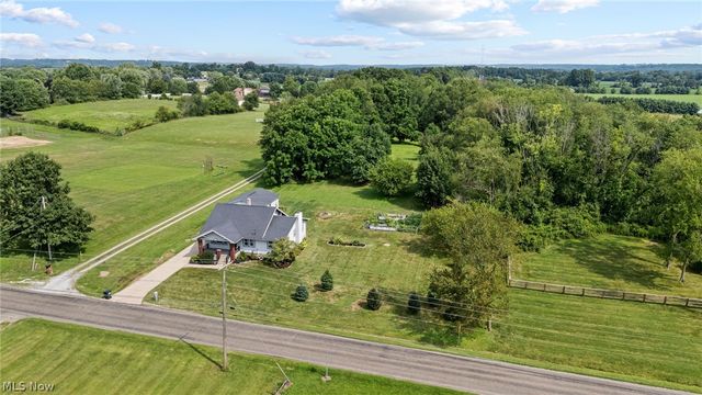 11725 Forty Corners Road NW, Massillon, OH 44646