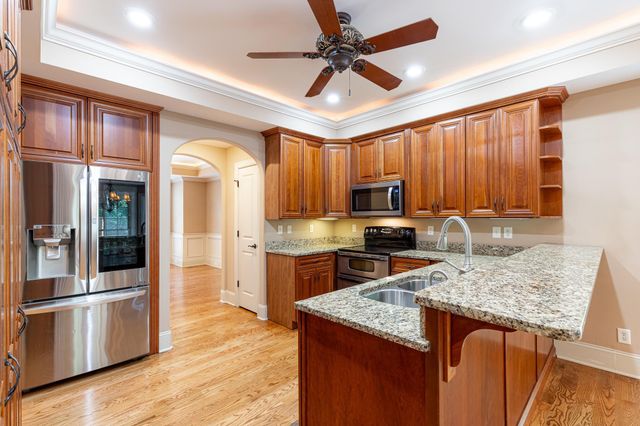 2011 Riverwood Drive, Hixson, TN 37343