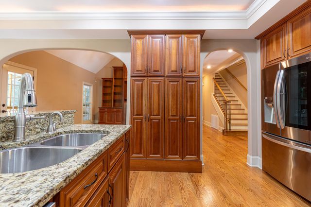 2011 Riverwood Drive, Hixson, TN 37343