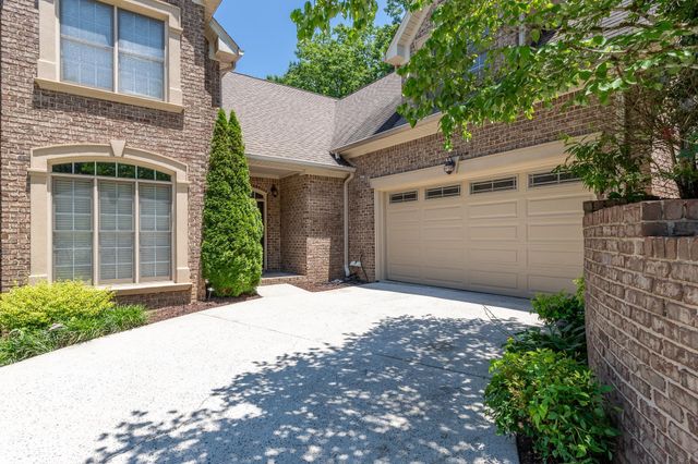 2011 Riverwood Drive, Hixson, TN 37343