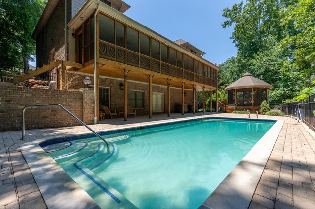 2011 Riverwood Drive, Hixson, TN 37343