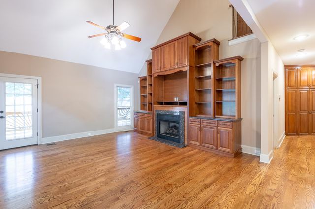 2011 Riverwood Drive, Hixson, TN 37343