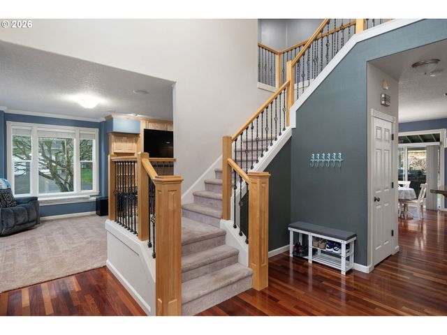 16110 TRAIL Dr, Oregon City, OR 97045