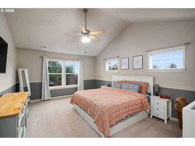 16110 TRAIL Dr, Oregon City, OR 97045