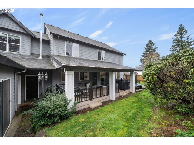 16110 TRAIL Dr, Oregon City, OR 97045