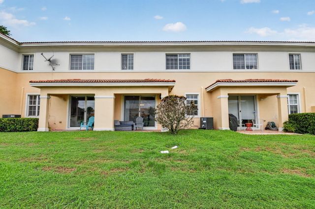 7392 Briella Drive, Boynton Beach, FL 33437