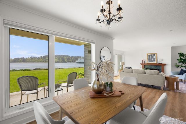 428 Harborview Drive SE, Bainbridge Island, WA 98110