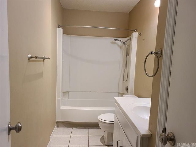 103 Cambridge Cove, Jacksonville, AR 72076