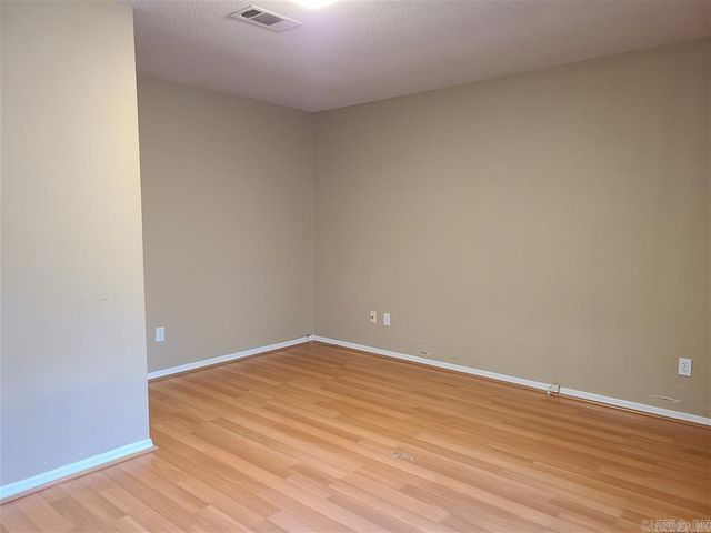 103 Cambridge Cove, Jacksonville, AR 72076