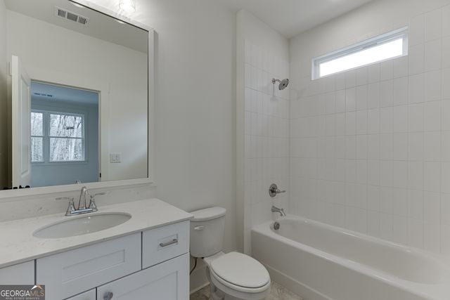 100 Gleneagles Way, Pendergrass, GA 30567